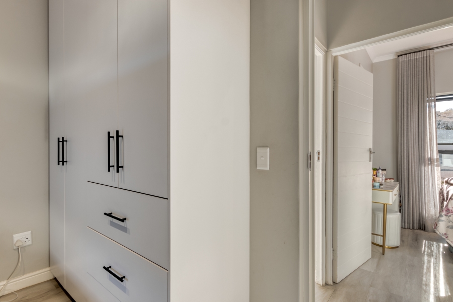 3 Bedroom Property for Sale in Aan de Wijnlanden Western Cape